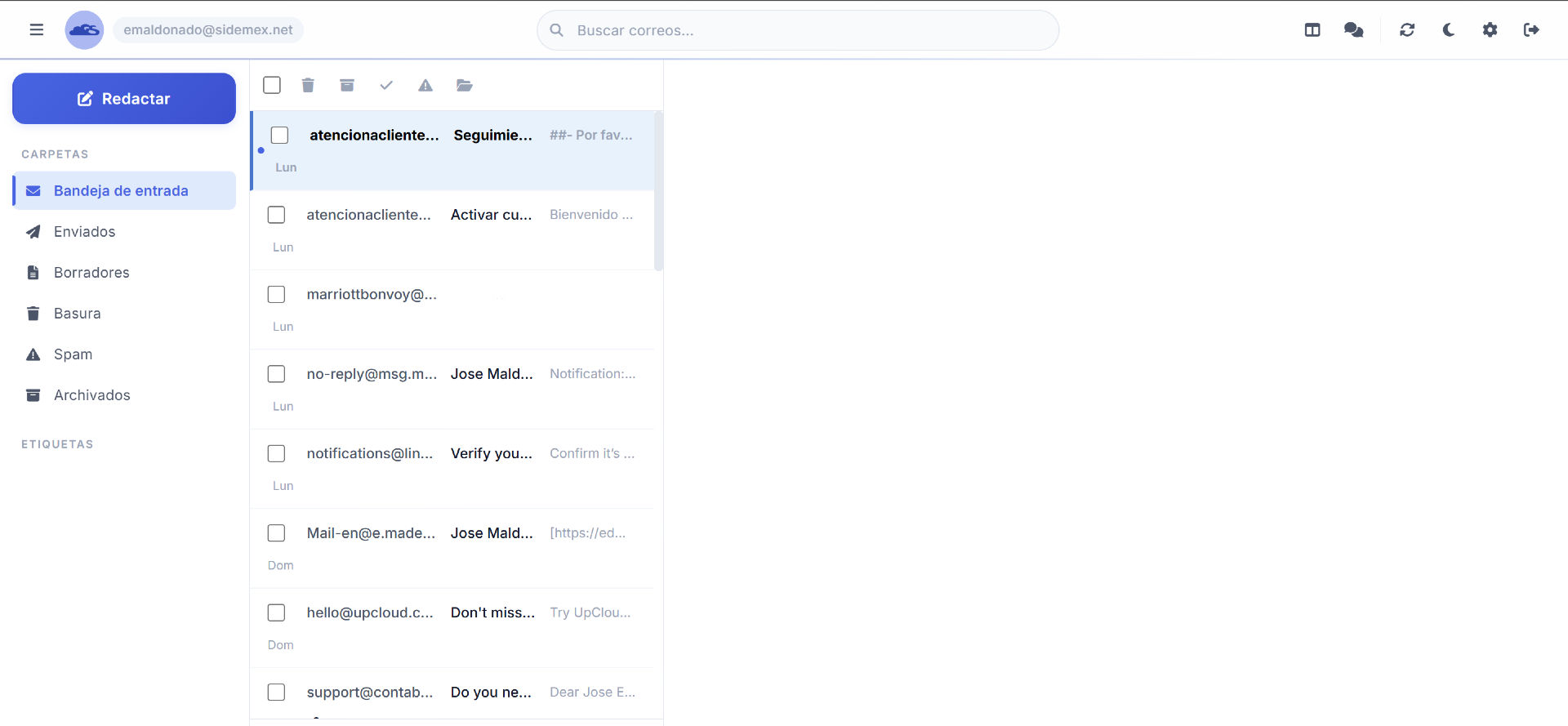 Correo empresarial incluido — Webmail profesional con tu dominio